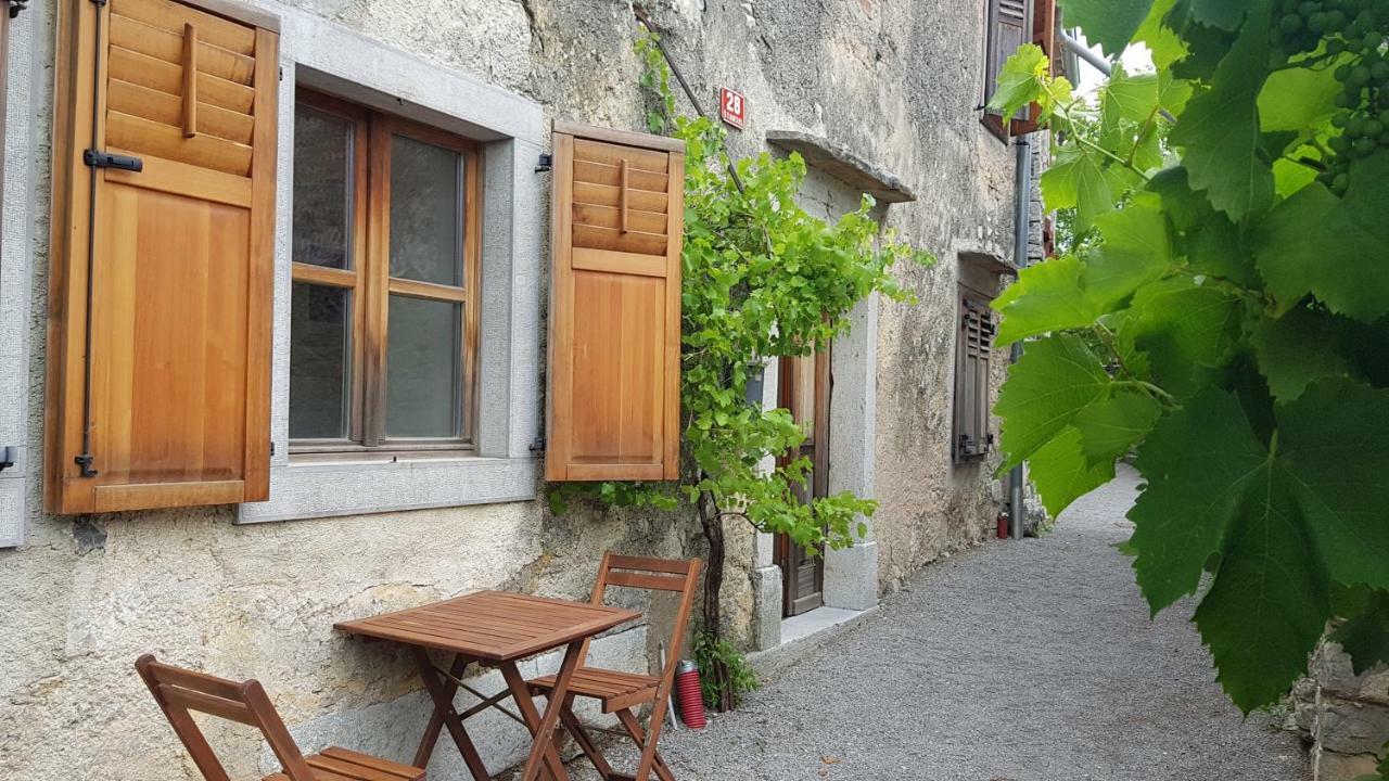 Blackbird House Stanjel Historic Center Esterno foto